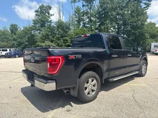 Ford F-150 2022 4x4 XL 4dr SuperCrew 5.5 ft. SB