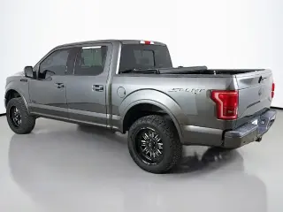 Ford F-150 2017 4x4 XLT 4dr SuperCrew 5.5 ft. SB