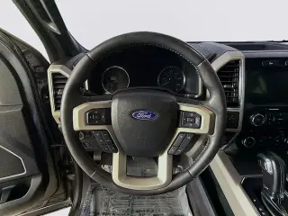 Ford F-150 2017 4x4 XLT 4dr SuperCrew 5.5 ft. SB