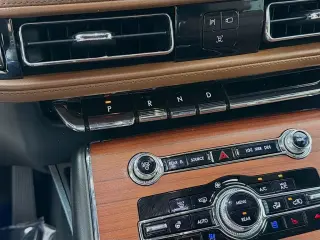 Lincoln Aviator 2021 AWD Reserve 4dr SUV