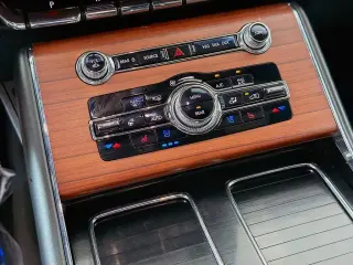 Lincoln Aviator 2021 AWD Reserve 4dr SUV