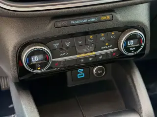 Ford Escape 2021 AWD Titanium 4dr SUV