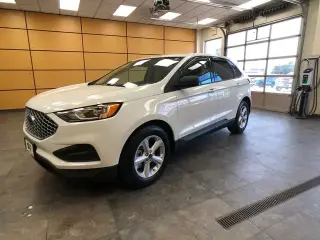 Ford Edge 2023 AWD SE 4dr Crossover