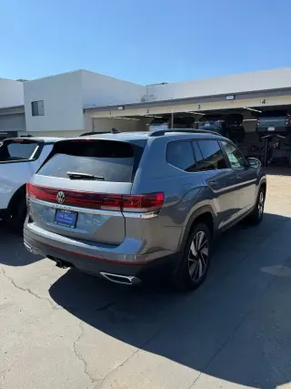 Volkswagen Atlas 2024 SE 4dr SUV w/Technology