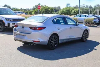 Mazda Mazda3 Sedan 2022 AWD Premium 4dr Sedan