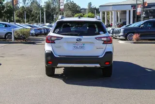 Subaru Outback 2025 AWD Touring XT 4dr Crossover
