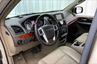 Chrysler Town and Country 2014 Touring-L 4dr Mini-Van