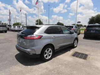 Ford Edge 2022 AWD SE 4dr Crossover