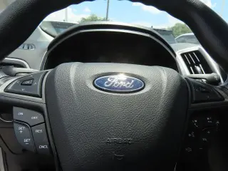 Ford Edge 2022 AWD SE 4dr Crossover