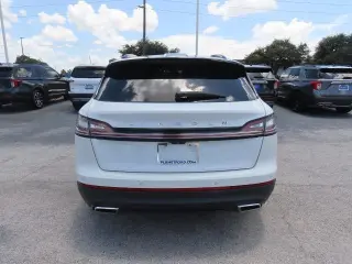 Lincoln Nautilus 2021 Reserve 4dr SUV