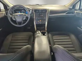 Ford Fusion Hybrid 2017 SE 4dr Sedan