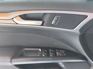 Ford Fusion Hybrid 2017 SE 4dr Sedan