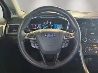 Ford Fusion Hybrid 2017 SE 4dr Sedan