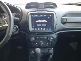 Jeep Renegade 2019 4x4 Latitude 4dr SUV