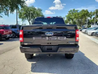 Ford F-150 2023 4x2 XL 4dr SuperCrew 5.5 ft. SB