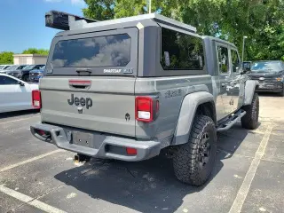 Jeep Gladiator 2021 4x4 Sport 4dr Crew Cab 5.0 ft. SB