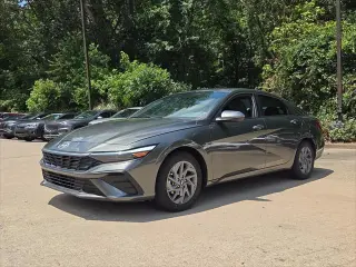 Hyundai ELANTRA Hybrid 2025 Blue 4dr Sedan