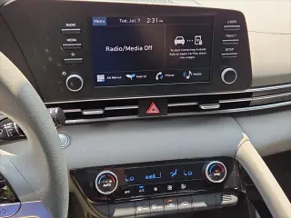 Hyundai ELANTRA Hybrid 2025 Blue 4dr Sedan