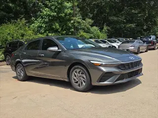 Hyundai ELANTRA Hybrid 2025 Blue 4dr Sedan