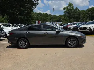 Hyundai ELANTRA Hybrid 2025 Blue 4dr Sedan