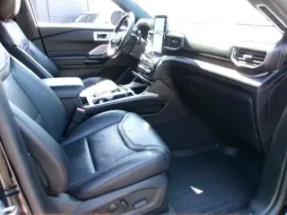 Ford Explorer 2022 AWD Platinum 4dr SUV