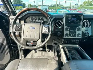 Ford F-250 Super Duty 2014 4x4 King Ranch 4dr Crew Cab 6.8 ft. SB Pickup
