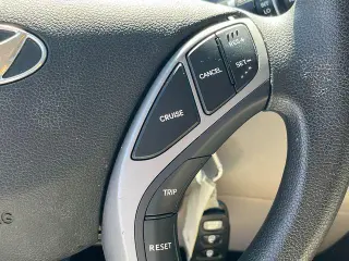 Hyundai ELANTRA 2016 SE 4dr Sedan 6M