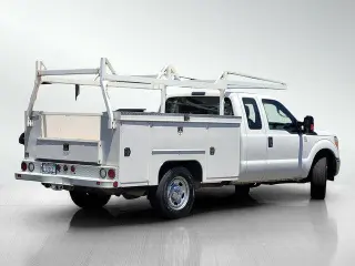 Ford F-350 Super Duty 2016 4x2 Lariat 4dr SuperCab 162 in. WB SRW Chassis