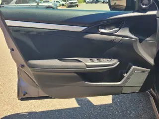 Honda Civic 2017 EX 4dr Sedan w/Honda Sensing