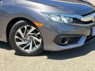 Honda Civic 2017 EX 4dr Sedan w/Honda Sensing