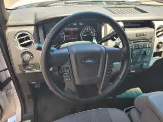 Ford F-150 2011 4x2 XL 4dr SuperCrew Styleside 5.5 ft. SB