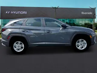 Hyundai TUCSON 2025 SE 4dr SUV