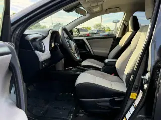 Toyota RAV4 Hybrid 2018 AWD LE 4dr SUV