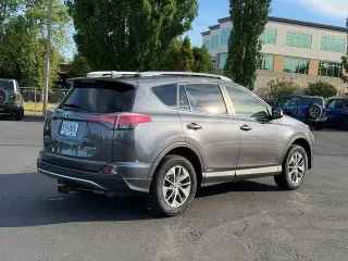 Toyota RAV4 Hybrid 2018 AWD LE 4dr SUV