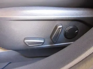 Ford Mustang Mach-E 2023 Select 4dr SUV