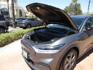 Ford Mustang Mach-E 2023 Select 4dr SUV