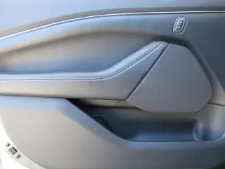 Ford Mustang Mach-E 2023 Select 4dr SUV