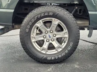 Ford F-150 2021 4x4 King Ranch 4dr SuperCrew 5.5 ft. SB