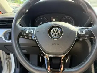 Volkswagen Passat 2021 SE 4dr Sedan