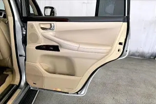 Lexus LX 570 2013 AWD 4dr SUV
