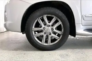 Lexus LX 570 2013 AWD 4dr SUV