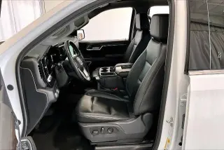 GMC Sierra 1500 2025 4x2 SLT 4dr Crew Cab 5.8 ft. SB