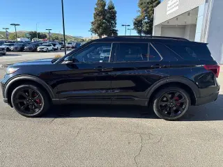 Ford Explorer 2023 AWD ST 4dr SUV