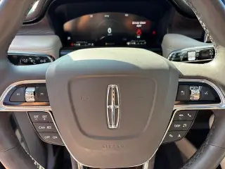 Lincoln Nautilus 2023 AWD Reserve 4dr SUV