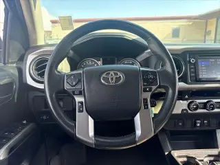 Toyota Tacoma 2018 4x2 TRD Off-Road 4dr Double Cab 5.0 ft SB