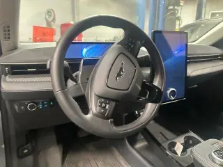 Ford Mustang Mach-E 2024 AWD Select 4dr SUV