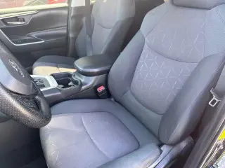 Toyota RAV4 2019 AWD XLE 4dr SUV