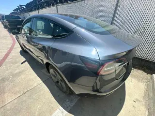 Tesla Model 3 2022 AWD Long Range 4dr Sedan