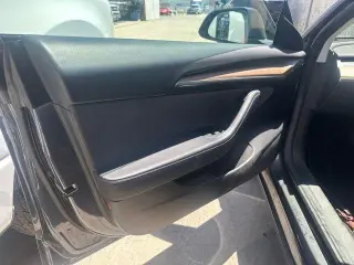 Tesla Model 3 2022 AWD Long Range 4dr Sedan