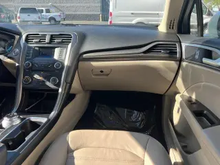 Ford Fusion 2017 AWD SE 4dr Sedan